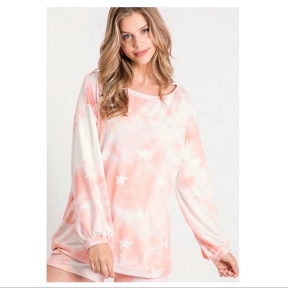 🩷 New Pink And White Star Print Tie Dye French Terry Long Sleeve Tpo🩷 - Picture 6 of 9